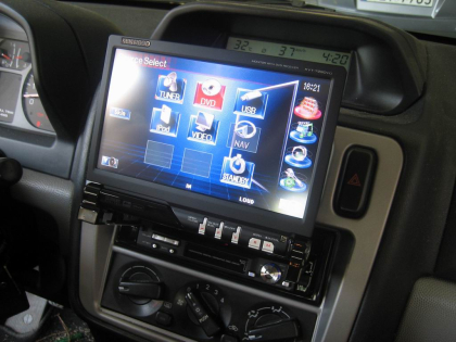 Εγκατάσταση οθόνης 1Din Kenwood σε Mitsubishi Pinin.