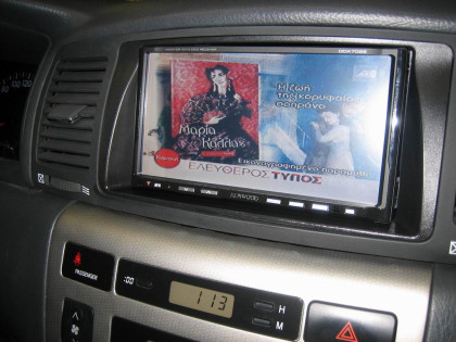 Εγκατάσταση οθόνης 2Din Kenwood σε Toyota Corolla