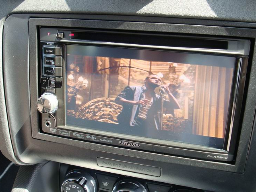 Εγκατάσταση οθόνης 2Din Kenwood σε Audi TT Quatro
