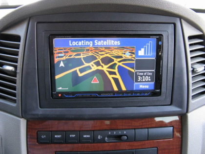 Εγκατάσταση οθόνης 2Din Kenwood σε Jeep Grand Cherokee 