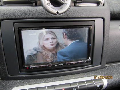 Εγκατάσταση οθόνης 2Din Kenwood και ηχείων Focal σε Smart ForTwo