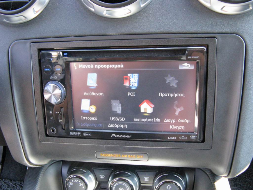 Εγκατάσταση οθόνης 2Din Pioneer σε Audi TT Quatro.