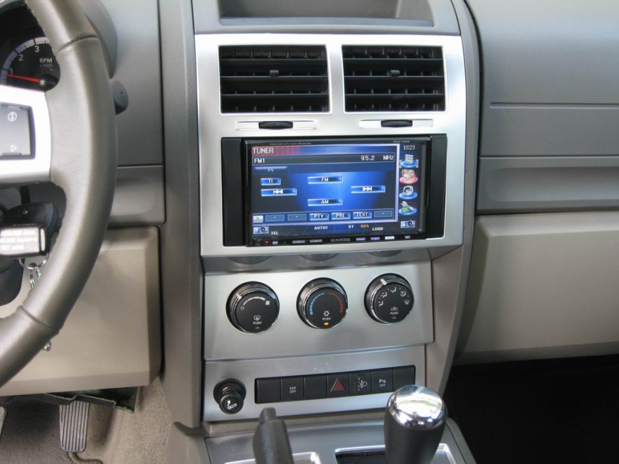 Εγκατάσταση οθόνης 2Din Kenwood σε  Dodge Nitro