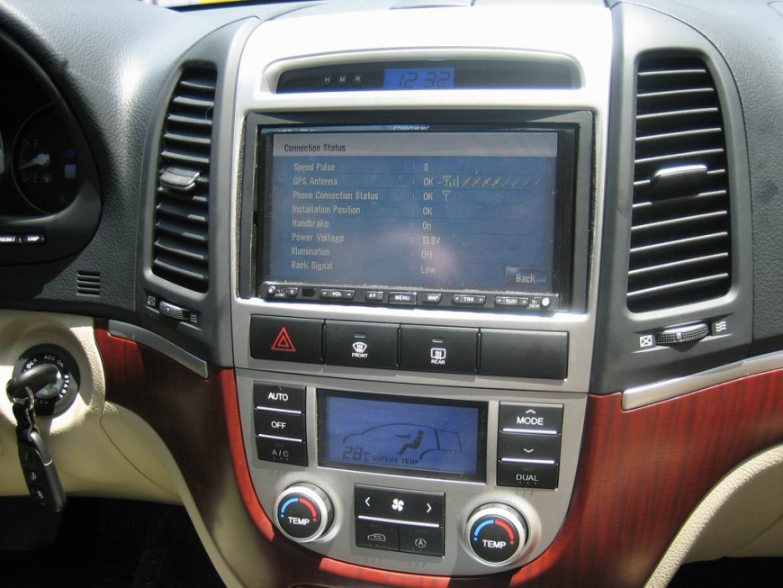 Εγκατάσταση οθόνης 2Din Pioneer σε Hyundai Santa-Fe