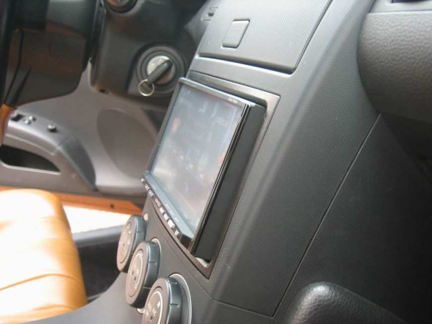 Εγκατάσταση οθόνης 2Din Kenwood σε Nissan 350 Z