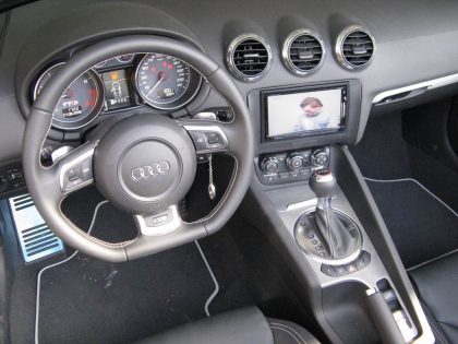 Εγκατάσταση οθόνης 2Din Kenwood σε Audi TT S