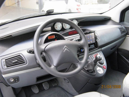 Εγκατάσταση οθόνης Pioneer σε Citroen C8