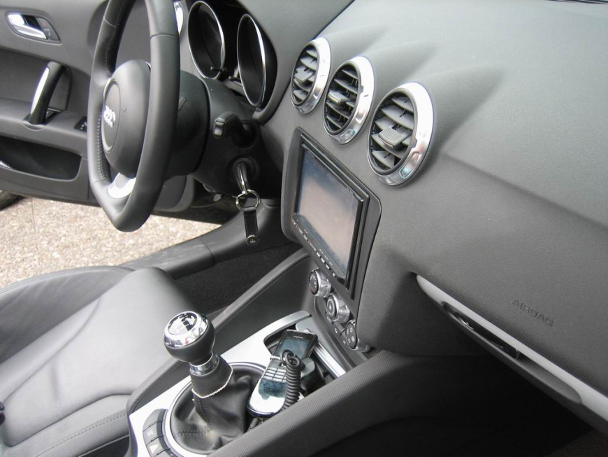 Εγκατάσταση οθόνης 2Din Kenwood σε Audi TT