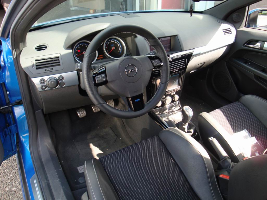 Εγκατάσταση οθόνης 2Din Pioneer σε Opel Astra OPC