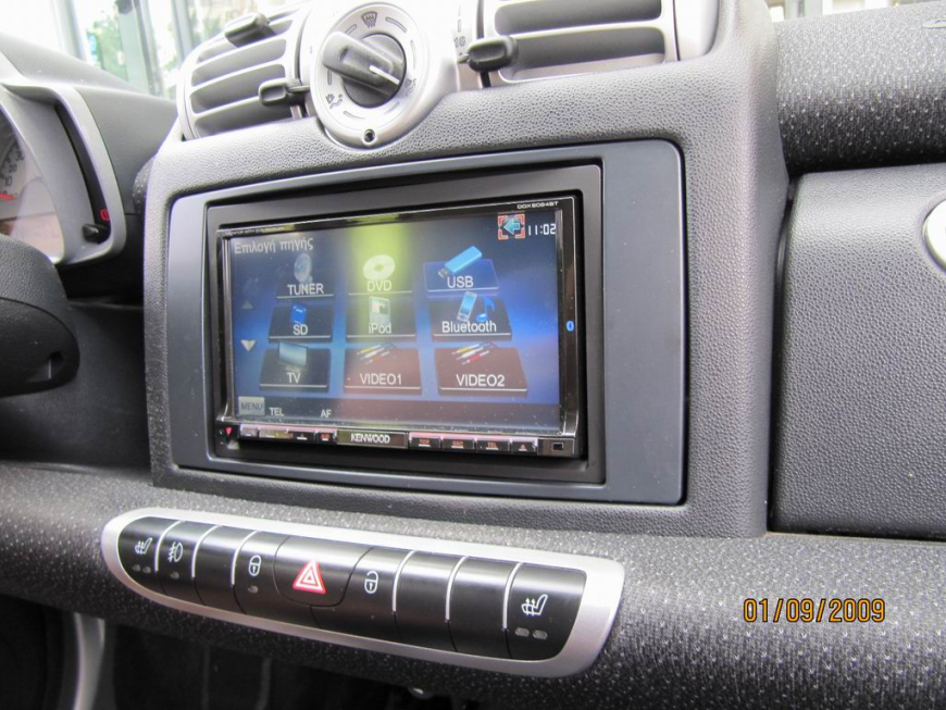 Εγκατάσταση οθόνης 2Din Kenwood και ηχείων Focal σε Smart ForTwo