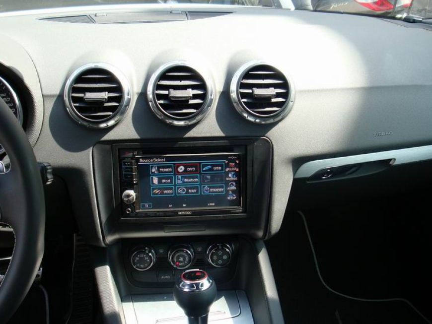 Εγκατάσταση οθόνης 2Din Kenwood σε Audi TT Quatro