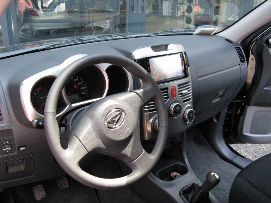 Εγκατάσταση οθόνης Kenwood σε Daihatsu Terios