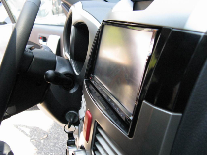 Εγκατάσταση οθόνης Kenwood σε Daihatsu Terios