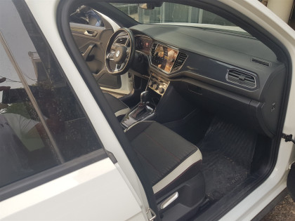 Εγκατάσταση Electric Tailgate και εργοστασιακής κάμερας οπισθοπορείας σε VW T-Roc 
