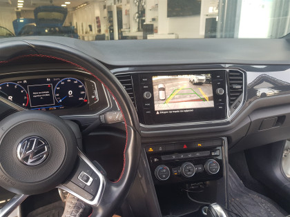 Εγκατάσταση Electric Tailgate και εργοστασιακής κάμερας οπισθοπορείας σε VW T-Roc 