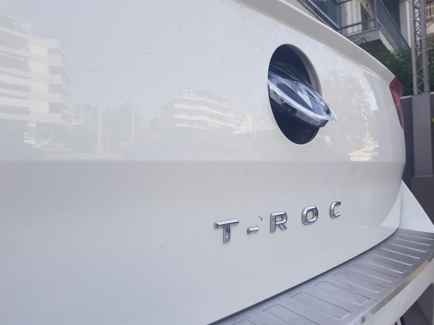 Εγκατάσταση Electric Tailgate και εργοστασιακής κάμερας οπισθοπορείας σε VW T-Roc 