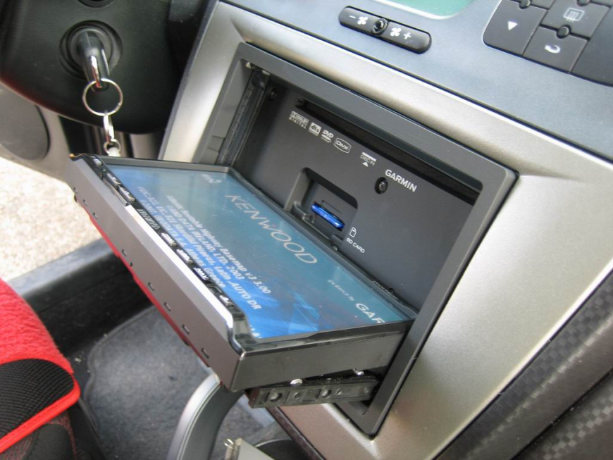 Εγκατάσταση Car Cinema - Navigation Kenwood DNX7200 σε Seat Altea, και κάμερα οπισθοπορείας