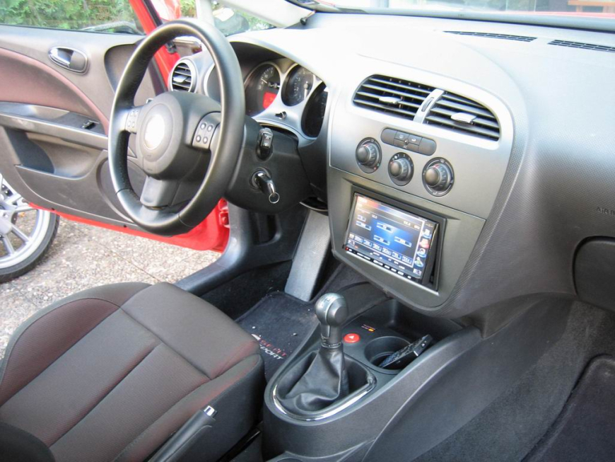 Εγκατάσταση οθόνης 2Din Kenwood σε Seat Leon