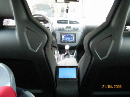 Εγκατάσταση οθόνης 2Din Kenwood σε Seat Leon Cupra Revo