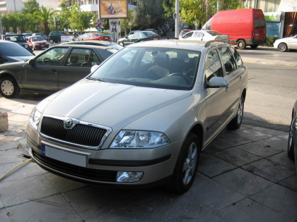 Εγκατάσταση οθόνης 2Din Kenwood σε Skoda Octavia 5 (4x4-FSI) 