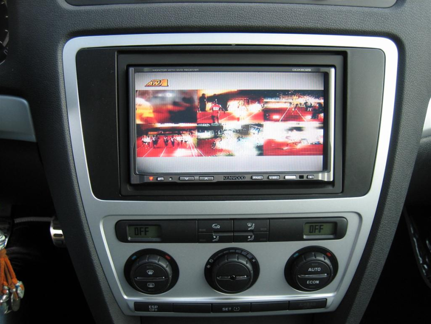 Εγκατάσταση οθόνης 2Din Kenwood σε Skoda Octavia 5 RS