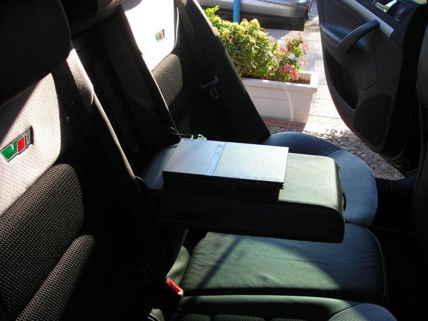 Εγκατάσταση οθόνης 2Din Kenwood και κονσόλας Play Station σε Skoda Octavia 5 RS