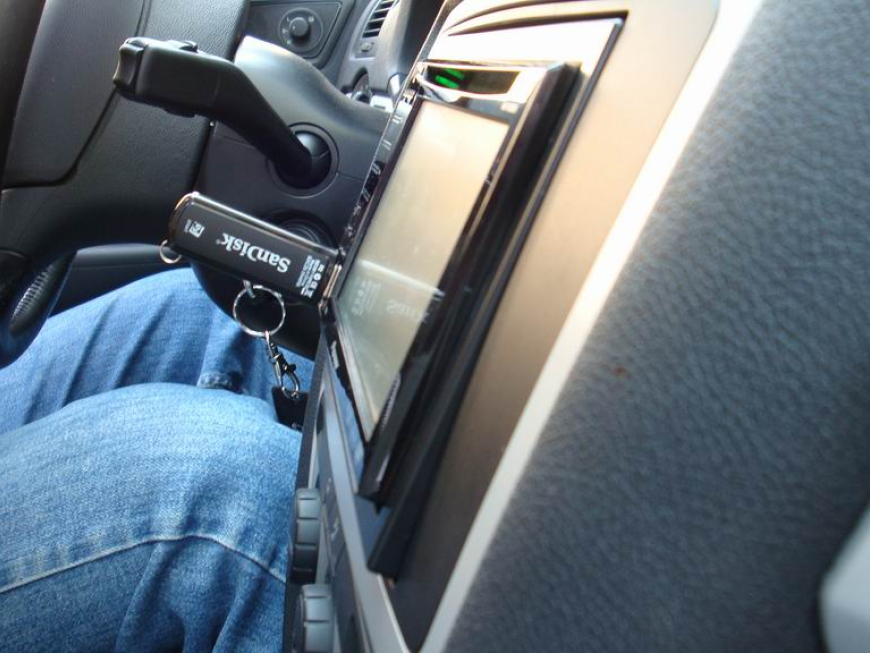 Εγκατάσταση οθόνης 2Din Pioneer σε Skoda Octavia