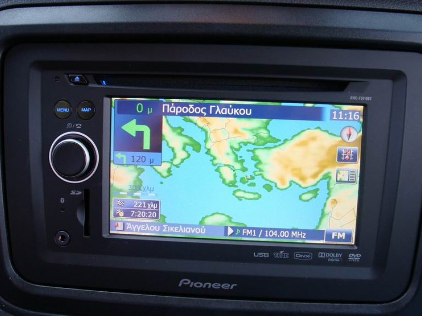 Εγκατάσταση οθόνης 2Din Pioneer σε Skoda Roomster