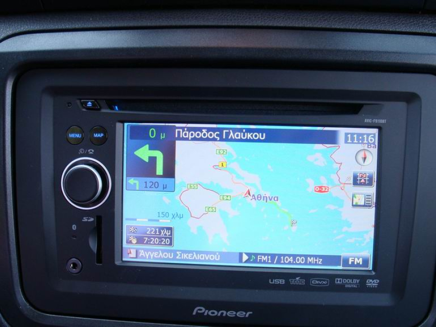 Εγκατάσταση οθόνης 2Din Pioneer σε Skoda Roomster