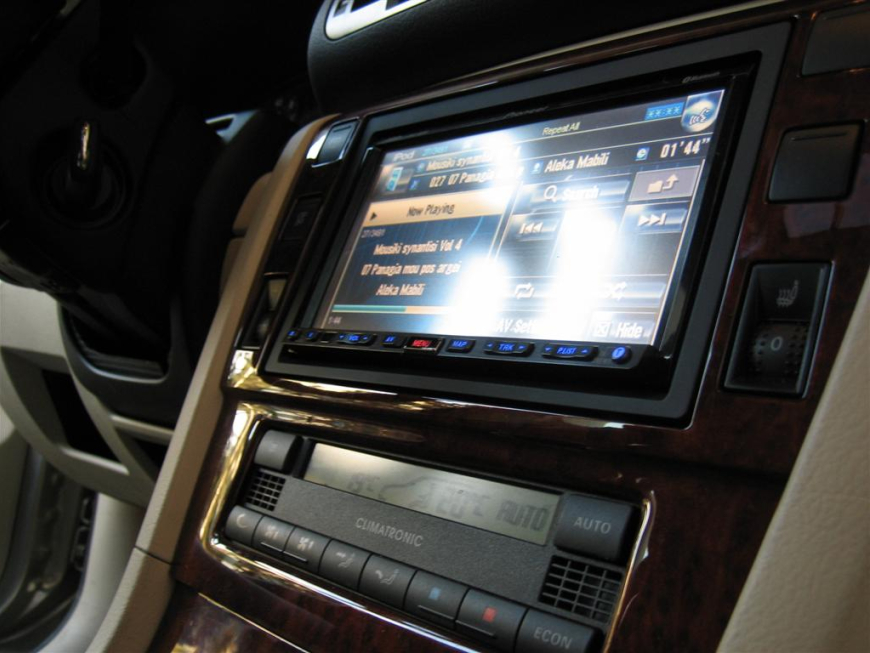 Εγκατάσταση οθόνης 2Din Pioneer σε Skoda Superb