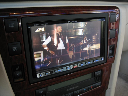 Εγκατάσταση οθόνης 2Din Pioneer σε Skoda Superb