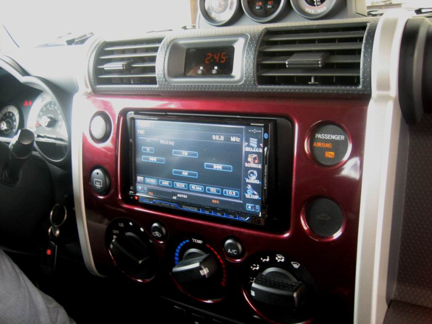 Εγκατάσταση 2Din οθόνης Kenwood σε Toyota FJ Cruiser