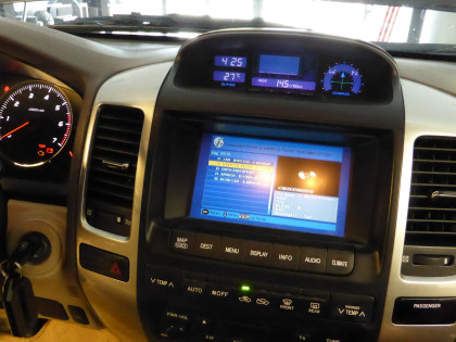 Εγκατάσταση νέας οθόνης σε Toyota Land Cruiser του 2006
