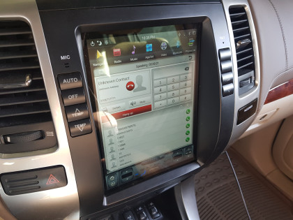 Εγκατάσταση οθόνης Tesla Style σε Toyota Land Cruiser