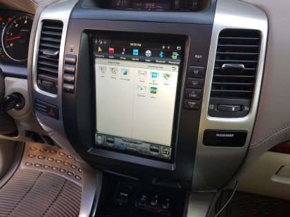 Εγκατάσταση οθόνης Tesla Style σε Toyota Land Cruiser