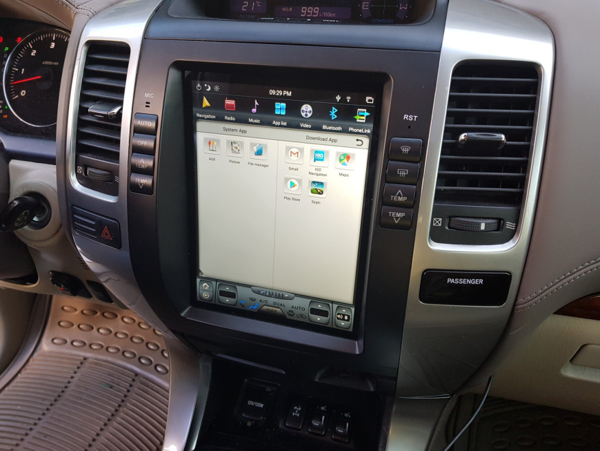 Εγκατάσταση οθόνης Tesla Style σε Toyota Land Cruiser
