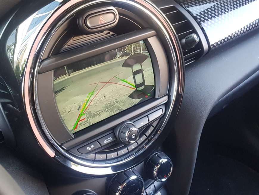 Αναβάθμιση εργοστασιακής οθόνης με Ασύρματο Wireless Apple CarPlay/Android Auto σε Mini Cooper (F56) του 2020 