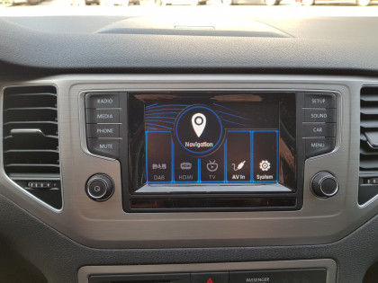 Αναβάθμιση εργοστασιακής οθόνης σε VW Golf 7
