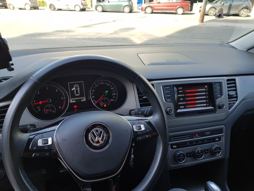 Αναβάθμιση εργοστασιακής οθόνης σε VW Golf 7
