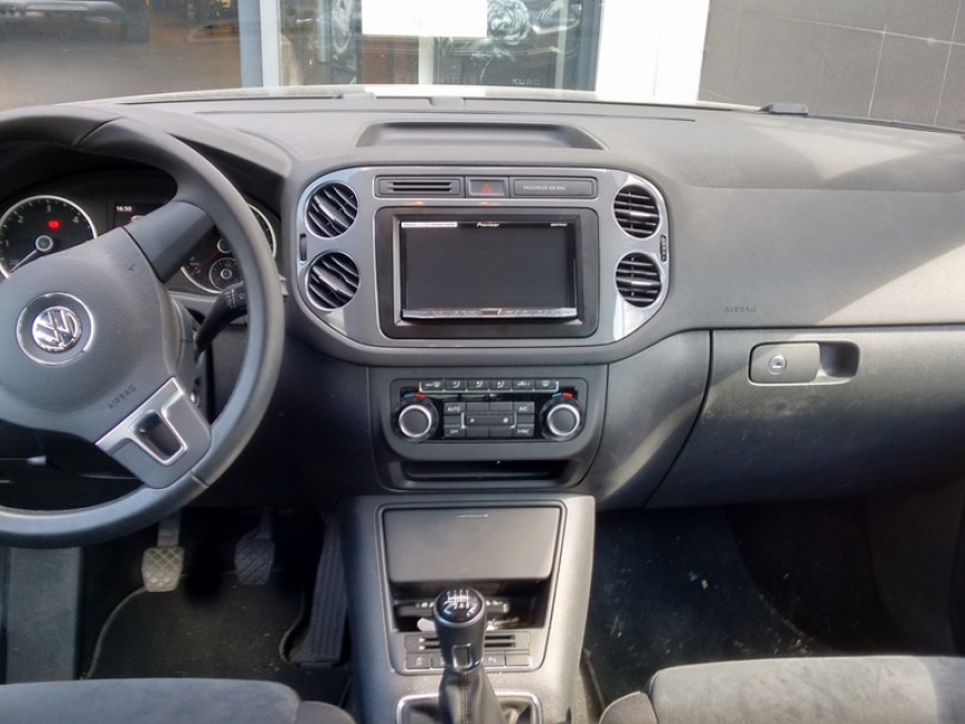Εγκατάσταση οθόνης 2Din Pioneer σε VW Tiguan