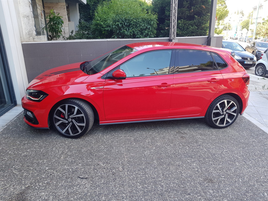 Εγκατάσταση εργοστασιακής κάμερας σε VW Polo.