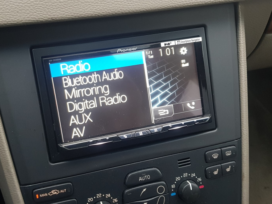 Εγκατάσταση 2DIN Pioneer Οθόνης σε Volvo XC90