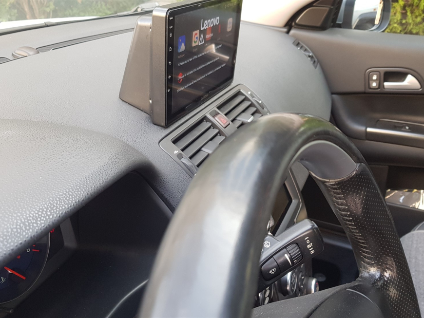 Εγκατάστασης οθόνης Lenovo και κάμερας οπισθοπορείας σε Volvo C30