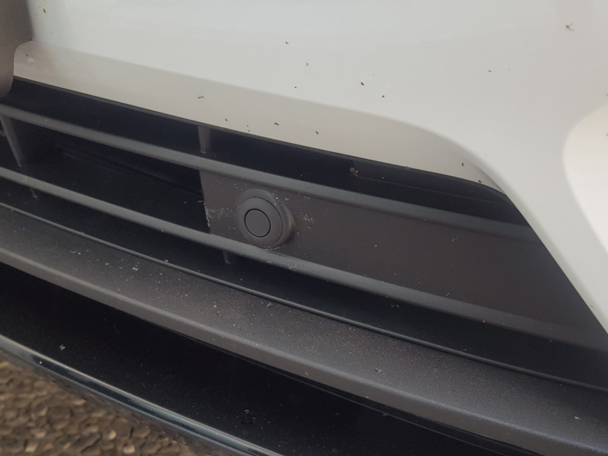 Εγκατάσταση αισθητήρων οπισθοπορείας και εμπροσθοπορείας σε Volvo V40 2019