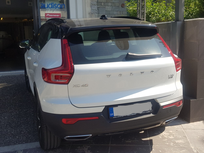 Εγκατάσταση αισθητήρων οπισθοπορείας και εμπροσθοπορείας σε Volvo V40 2019