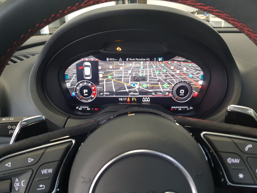 Αναβάθμιση εργοστασιακής οθόνης με Apple CarPlay/Android Auto σε Audi RS3 8V