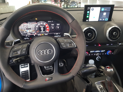 Αναβάθμιση εργοστασιακής οθόνης με Apple CarPlay/Android Auto σε Audi RS3 8V