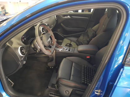 Αναβάθμιση εργοστασιακής οθόνης με Apple CarPlay/Android Auto σε Audi RS3 8V