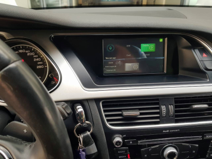 Αναβάθμιση εργοστασιακής οθόνης με Apple CarPlay/Android Auto σε Audi A4 του 2016