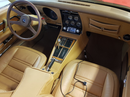 Αντικατάσταση ηχείων σε Chevrolet Corvette Convertible του 1968